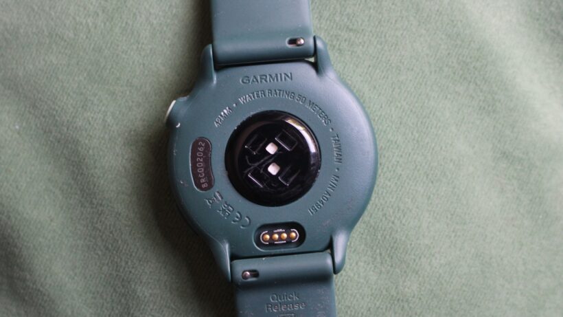 garmin smartwatch heart rate sensor