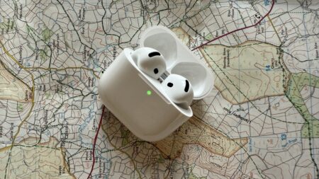 AirPods 4
