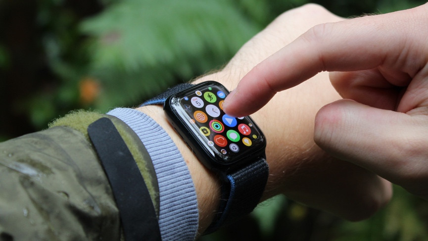 Apple Watch on wrist being tapped